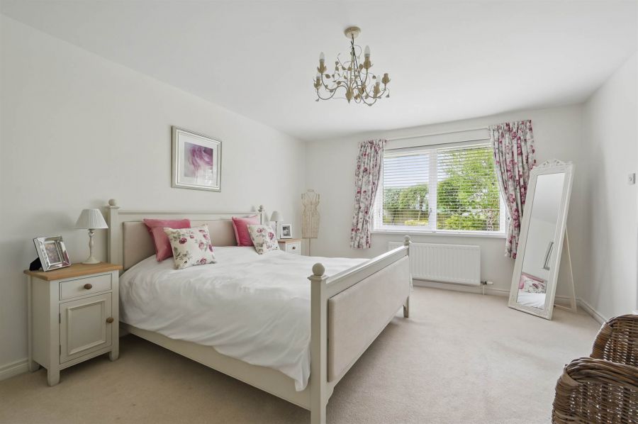 14 Manor Hill