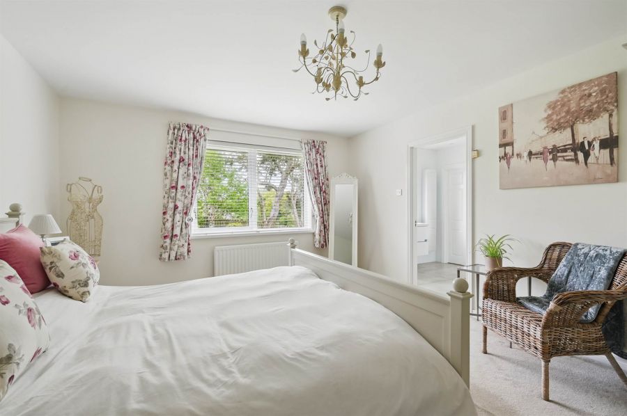 14 Manor Hill
