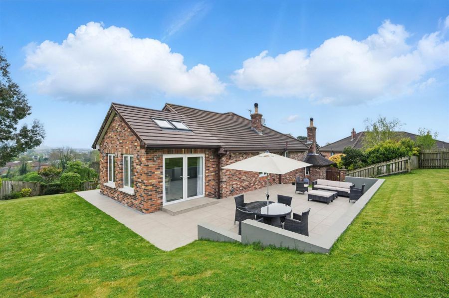 14 Manor Hill