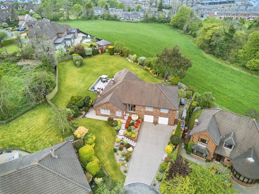 14 Manor Hill