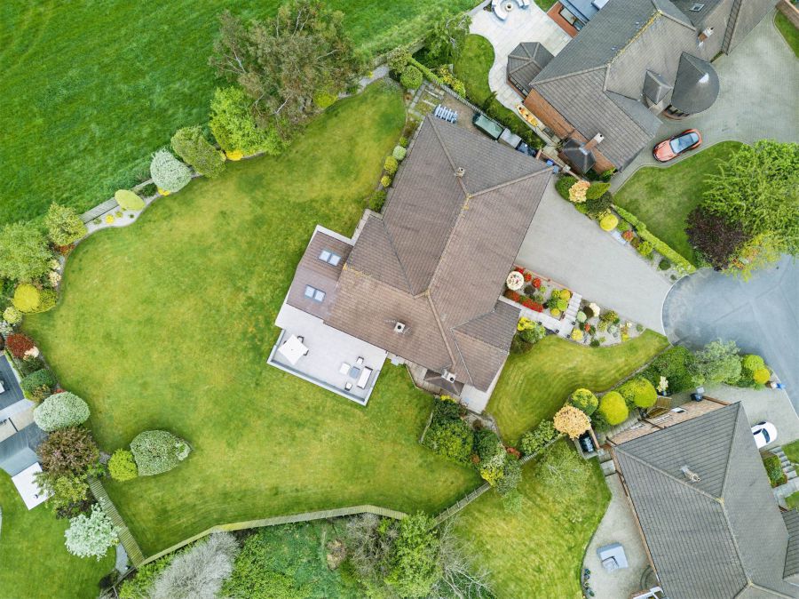 14 Manor Hill