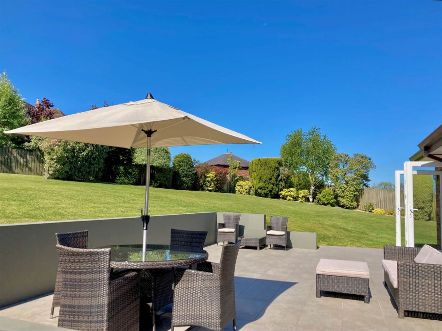 14 Manor Hill
