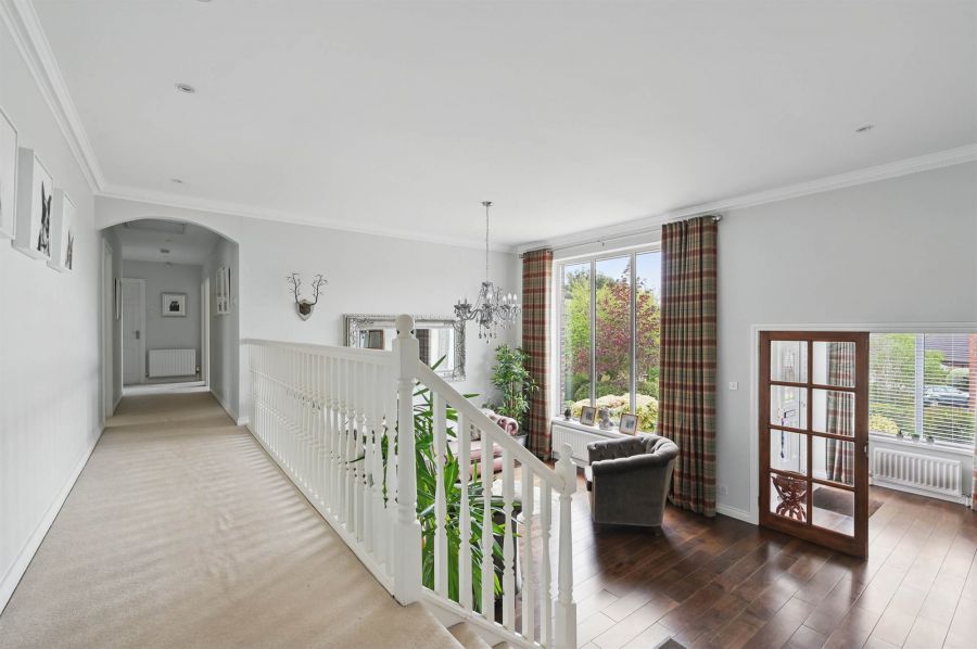 14 Manor Hill