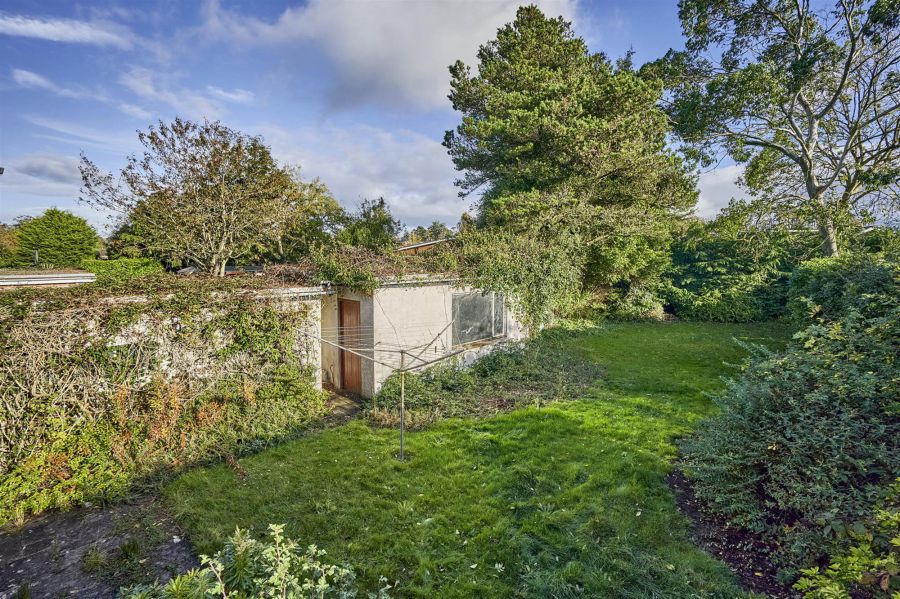 60 Blackwood Crescent