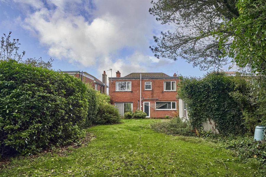 60 Blackwood Crescent