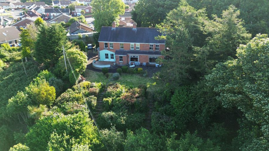 "Whinney Knowes", 27 Windmill Hill
