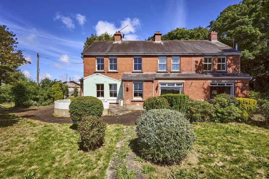 "Whinney Knowes", 27 Windmill Hill