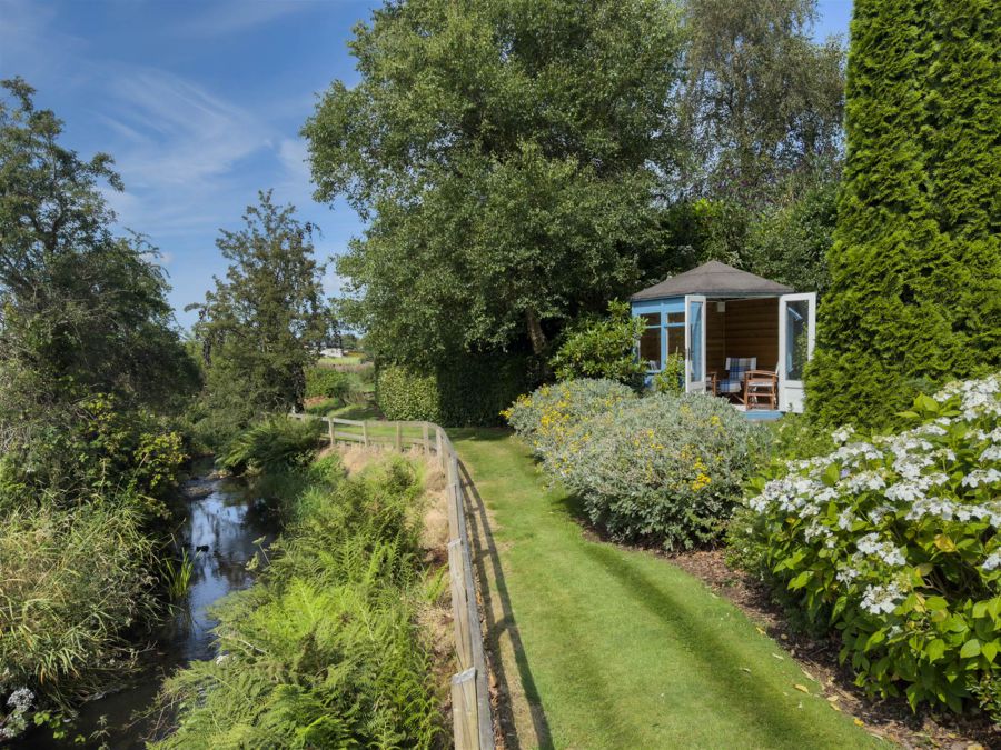"Willow Cottage", 127 Ballystockart Road