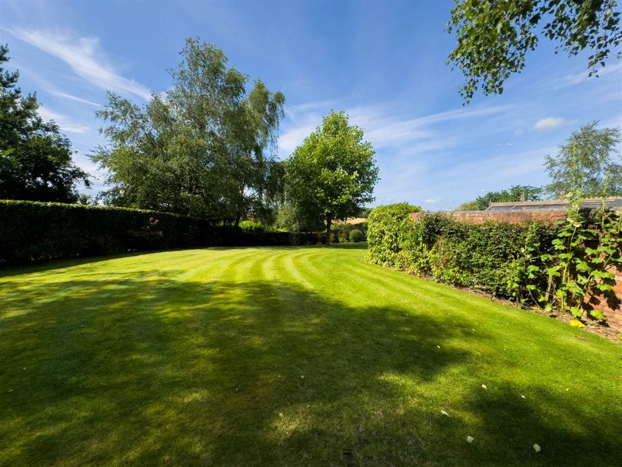 "Willow Cottage", 127 Ballystockart Road