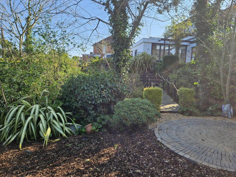 19 Croft Road