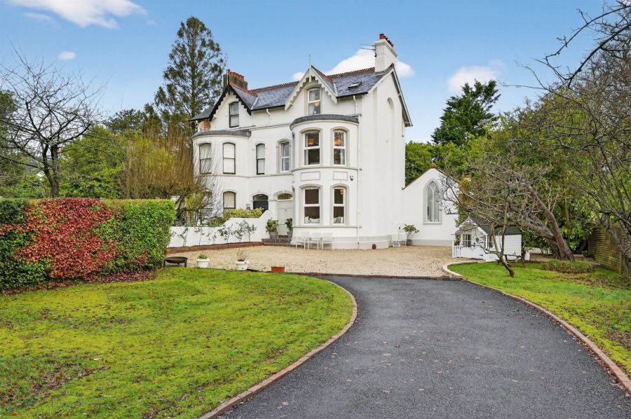 Tra Bella House, 7 Bridge Road