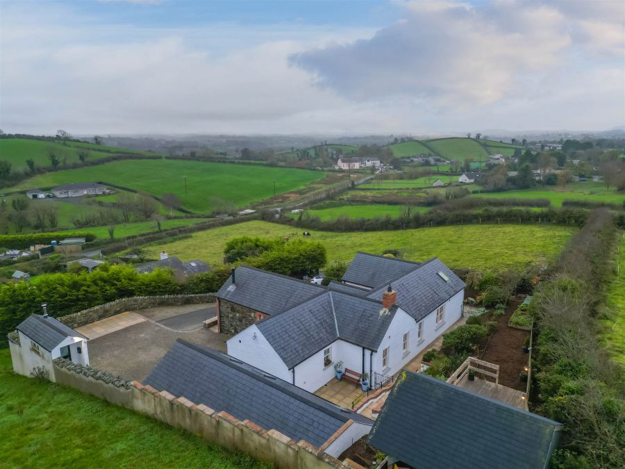 187 Carrickmannon Road