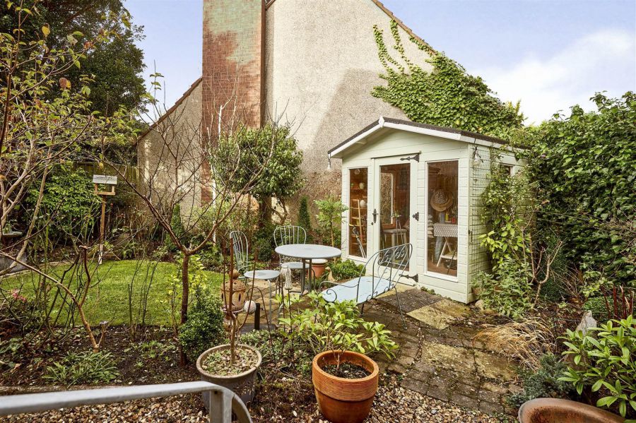 3 Fairfield Glen