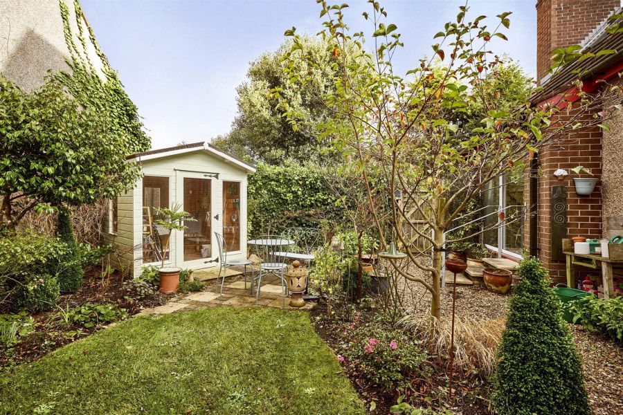 3 Fairfield Glen