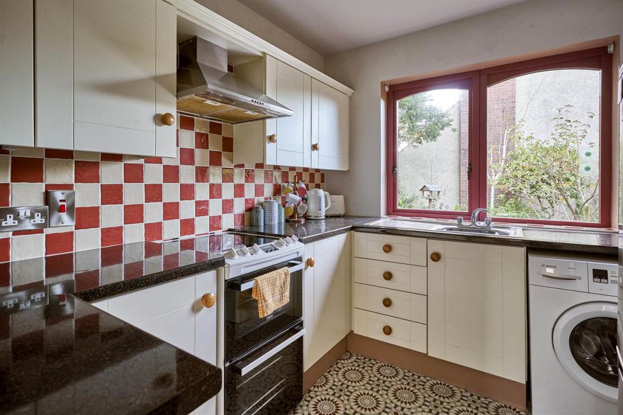 3 Fairfield Glen