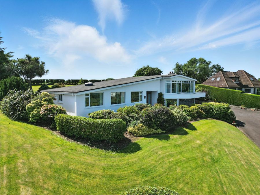 25 Larch Hill, bangor road, holywood, BT18 0JN