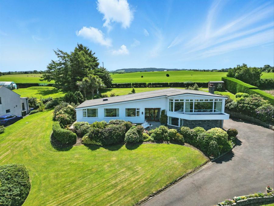 25 Larch Hill