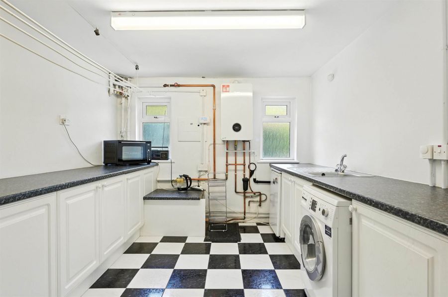 25 Larch Hill