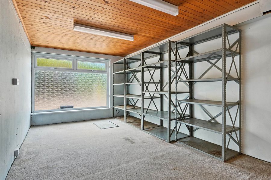 25 Larch Hill