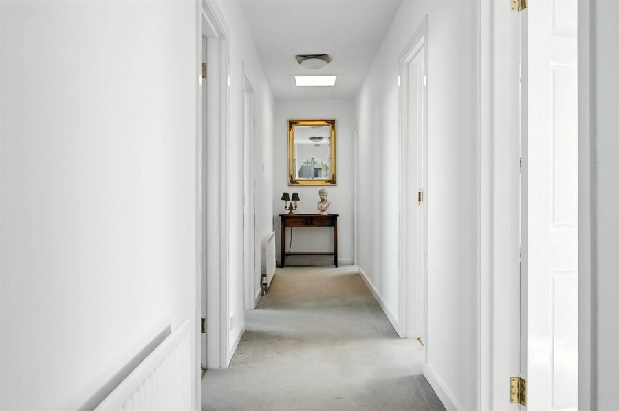 25 Larch Hill