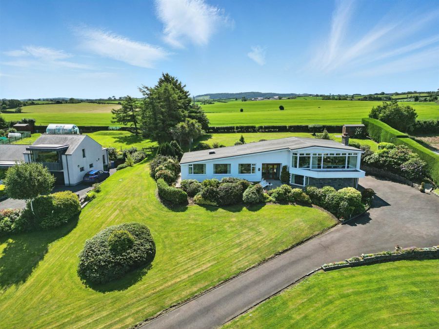 25 Larch Hill