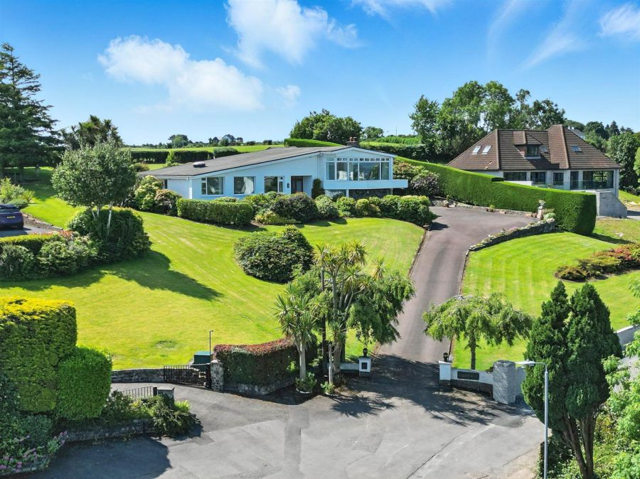 25 Larch Hill