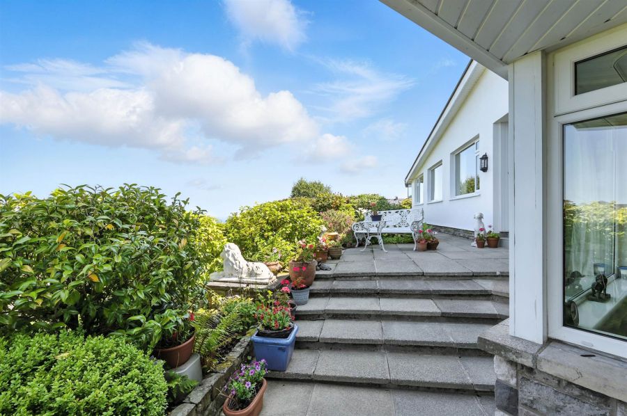 25 Larch Hill