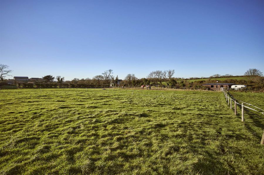 "The Willows", 11c Cunningburn Road