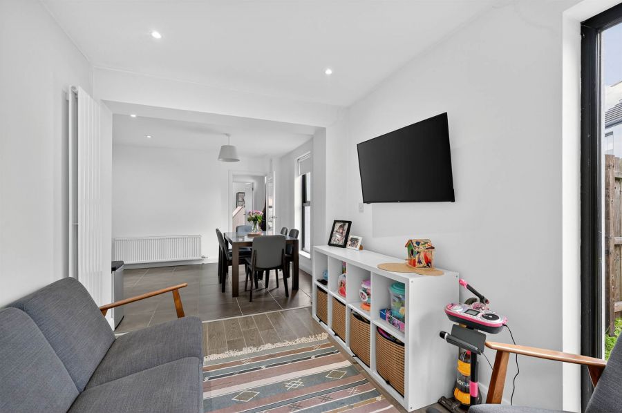 10 Wandsworth Court