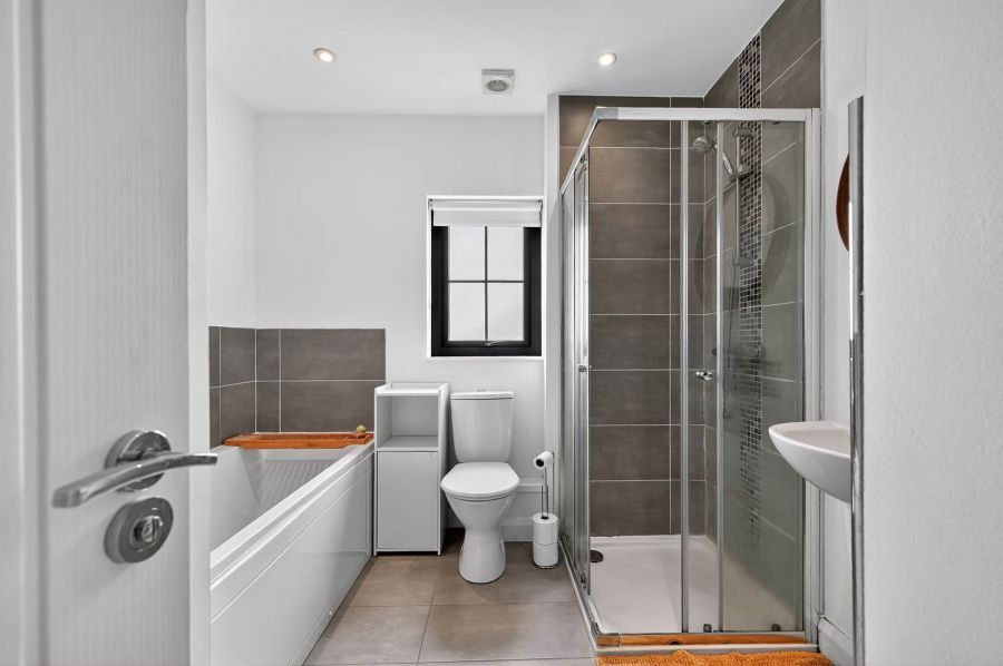 10 Wandsworth Court