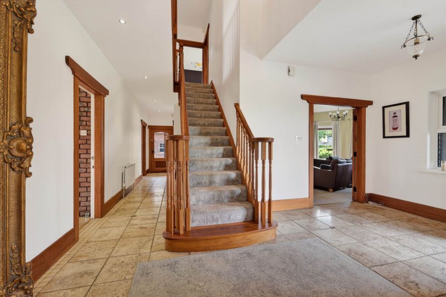 60 Tullyhubbert Road