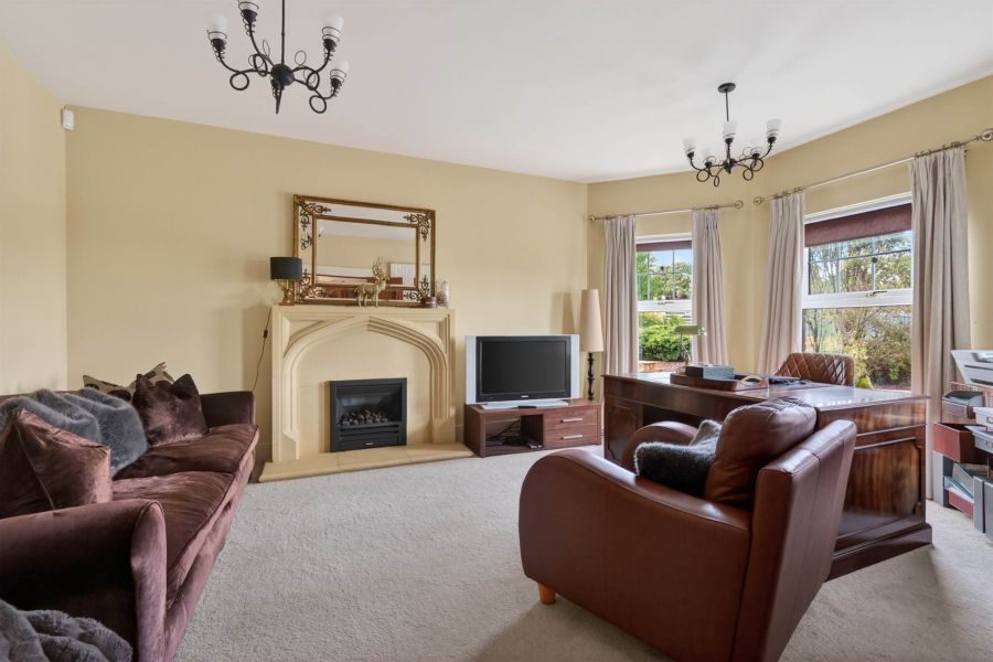 60 Tullyhubbert Road