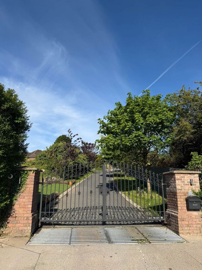 60 Tullyhubbert Road