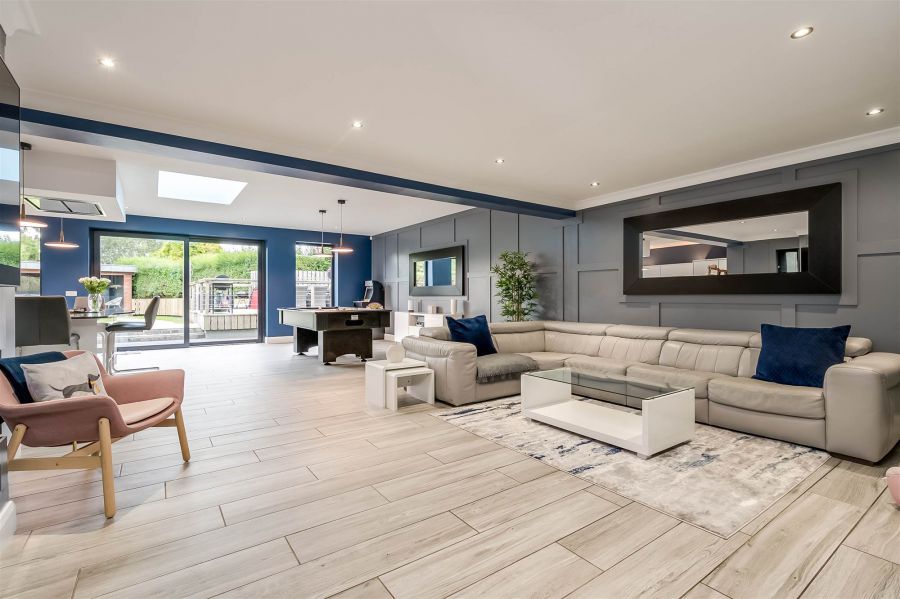 Amberley, 1 Old Cavehill Road