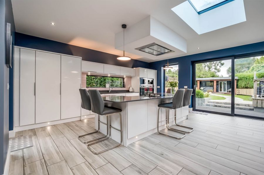 Amberley, 1 Old Cavehill Road