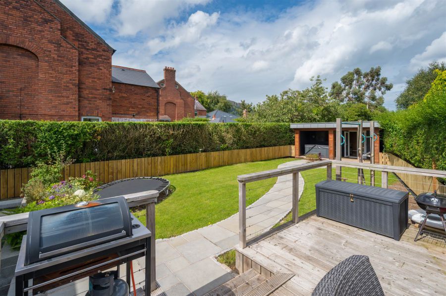 Amberley, 1 Old Cavehill Road