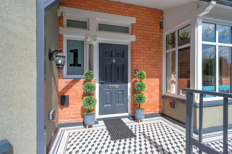 Amberley, 1 Old Cavehill Road