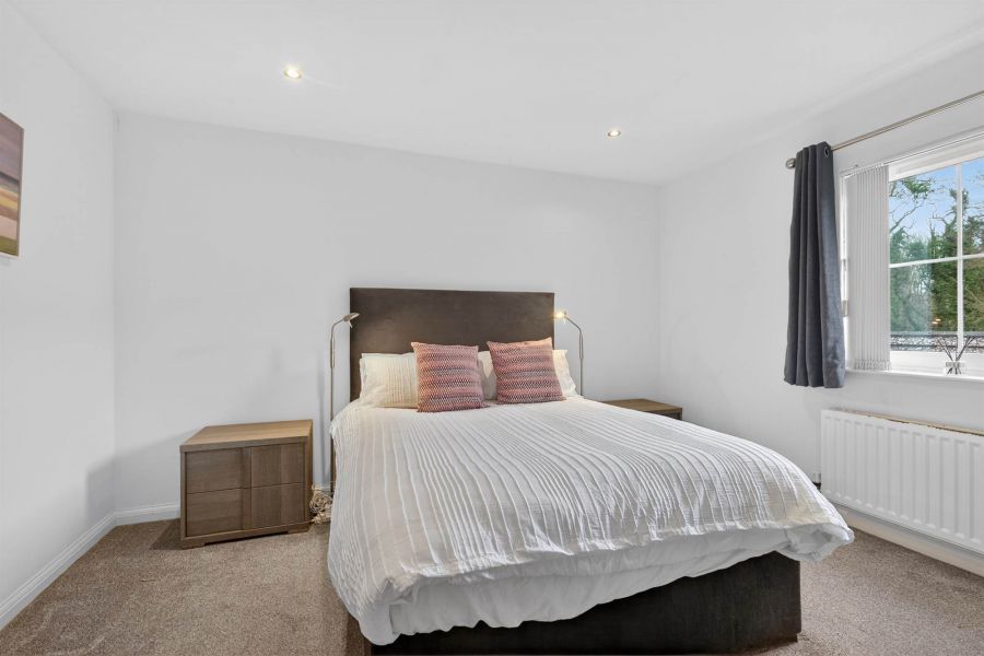 87 Beechfield Avenue