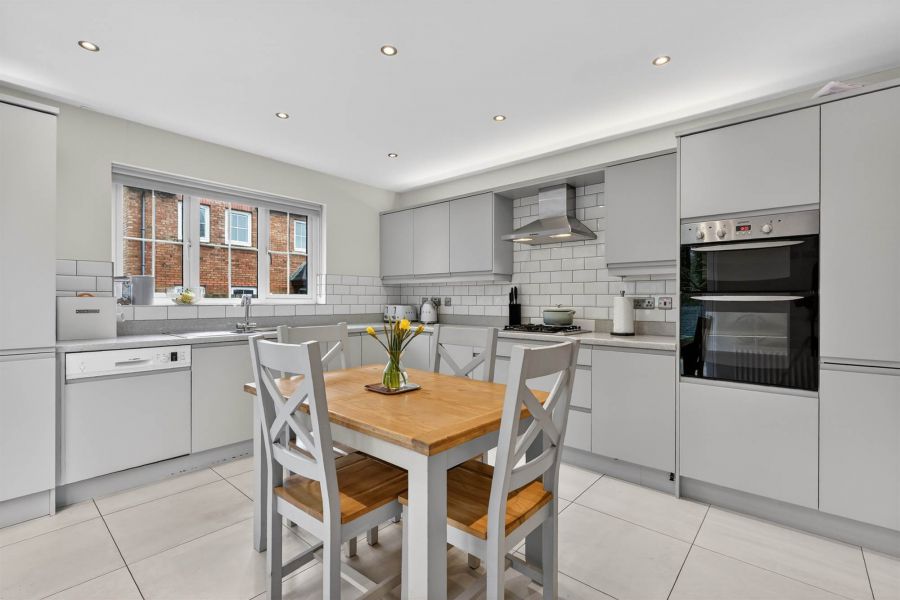 87 Beechfield Avenue