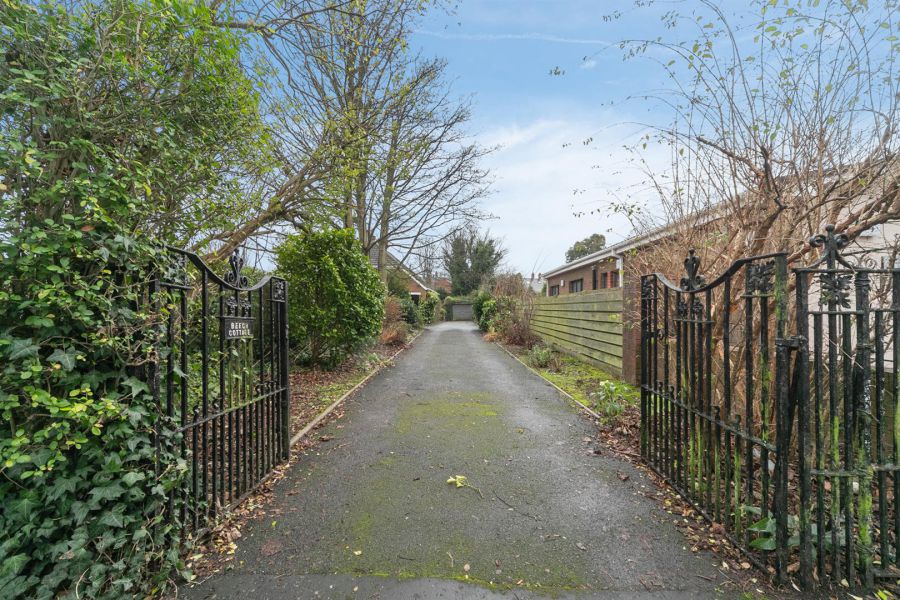Beech Cottage, 9A Belmont Park