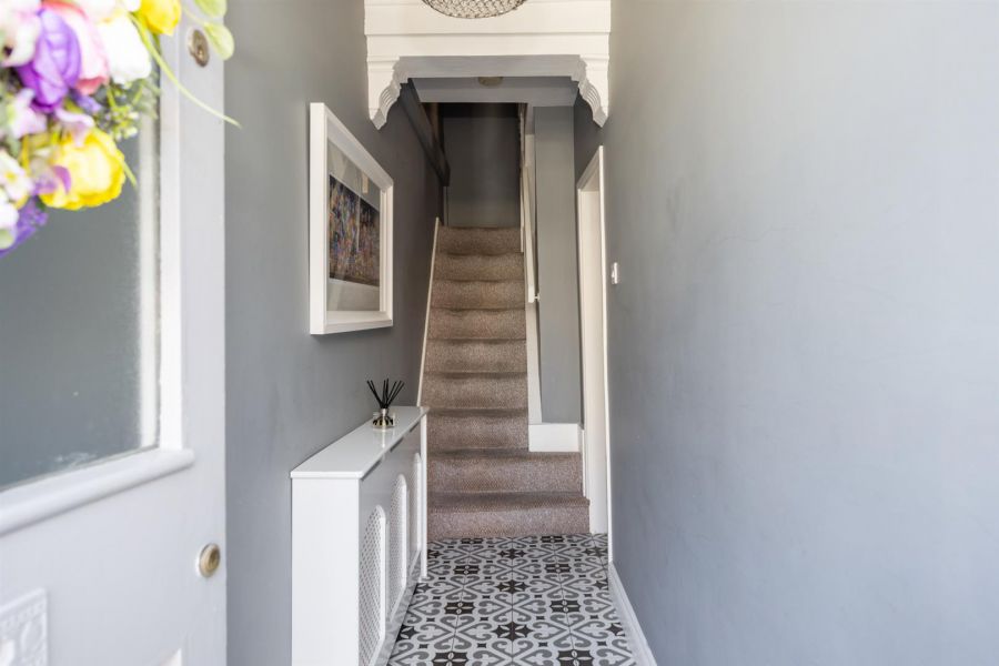 13 Belmont Avenue West