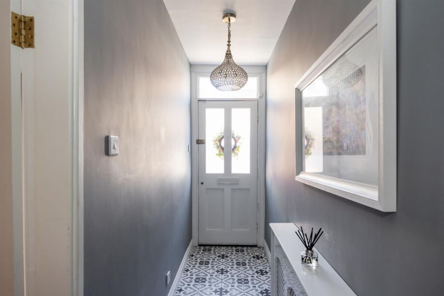 13 Belmont Avenue West