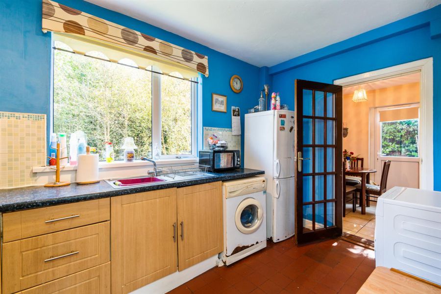 10 Gilnahirk Road West