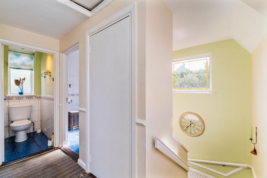 10 Gilnahirk Road West