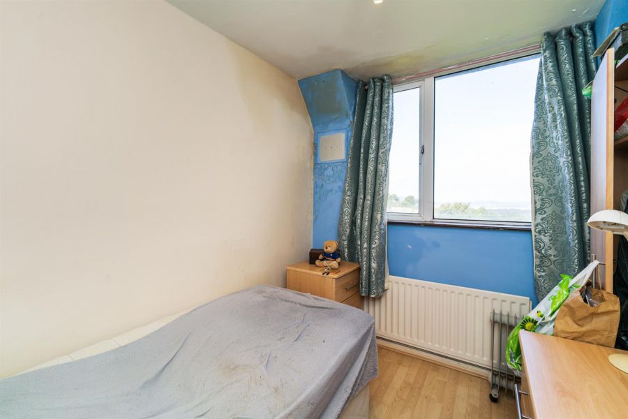 10 Gilnahirk Road West