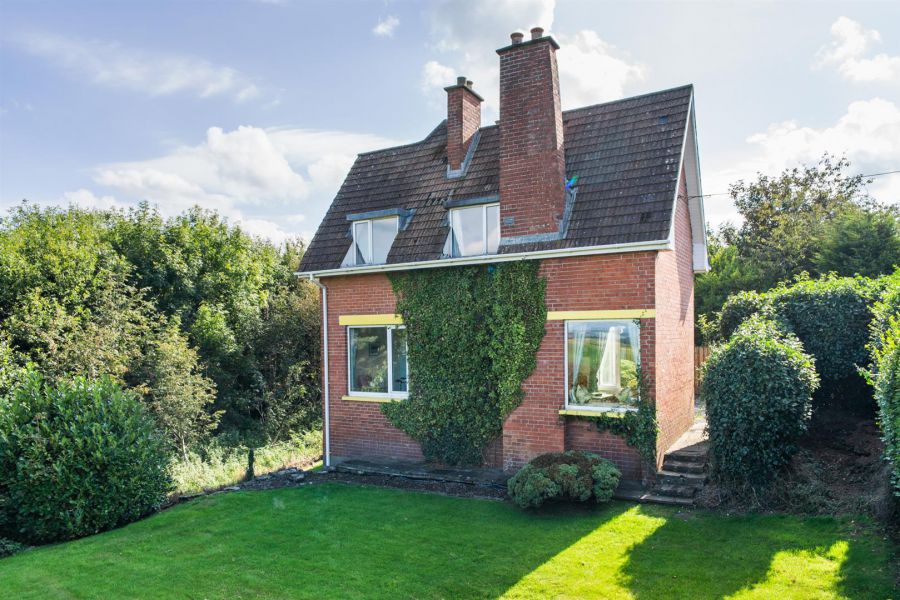 10 Gilnahirk Road West