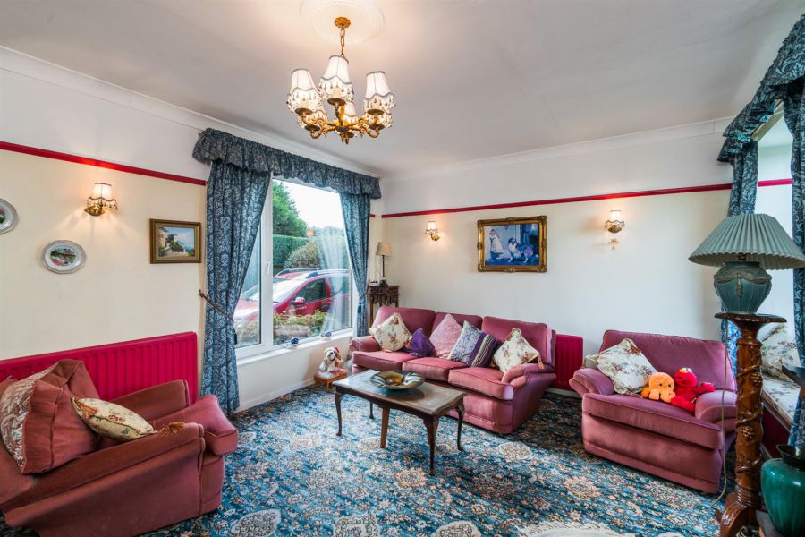 10 Gilnahirk Road West