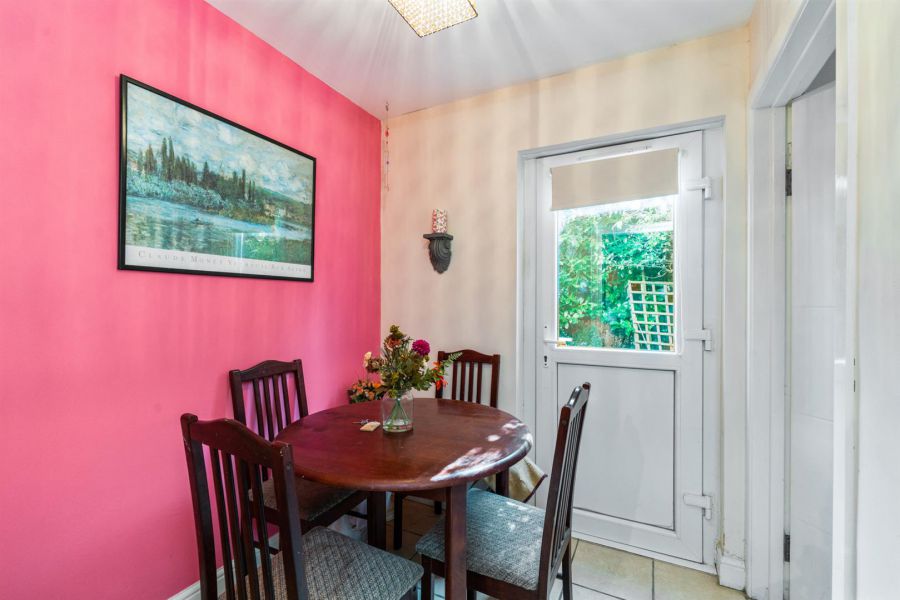 10 Gilnahirk Road West