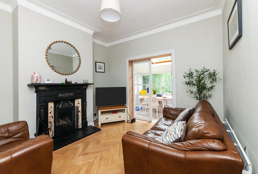 23 Ebrington Gardens