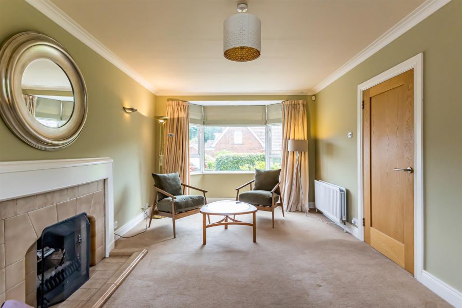 7 Castlehill Park West